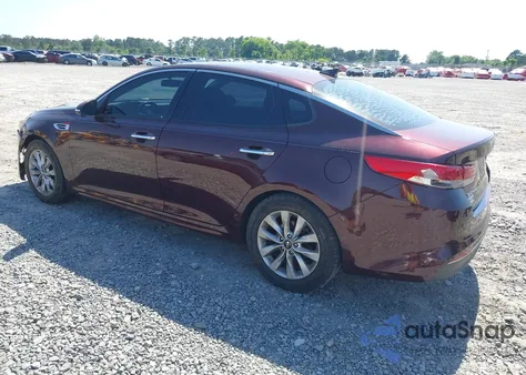 2017 Kia Optima Ex z USA, uszkodzony, nr VIN 5XXGU4L37HG137253